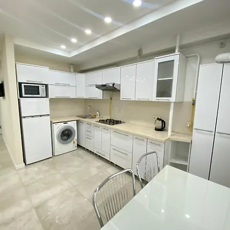 New Lux Apartment In Chisinau Exterior photo